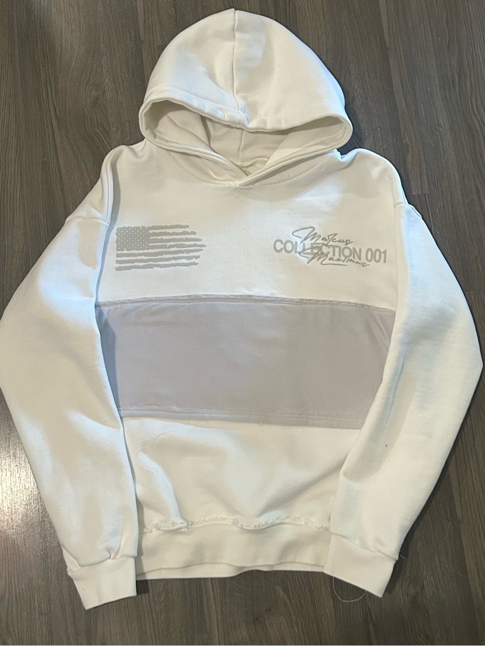 Marcus Maximus white hoodie
